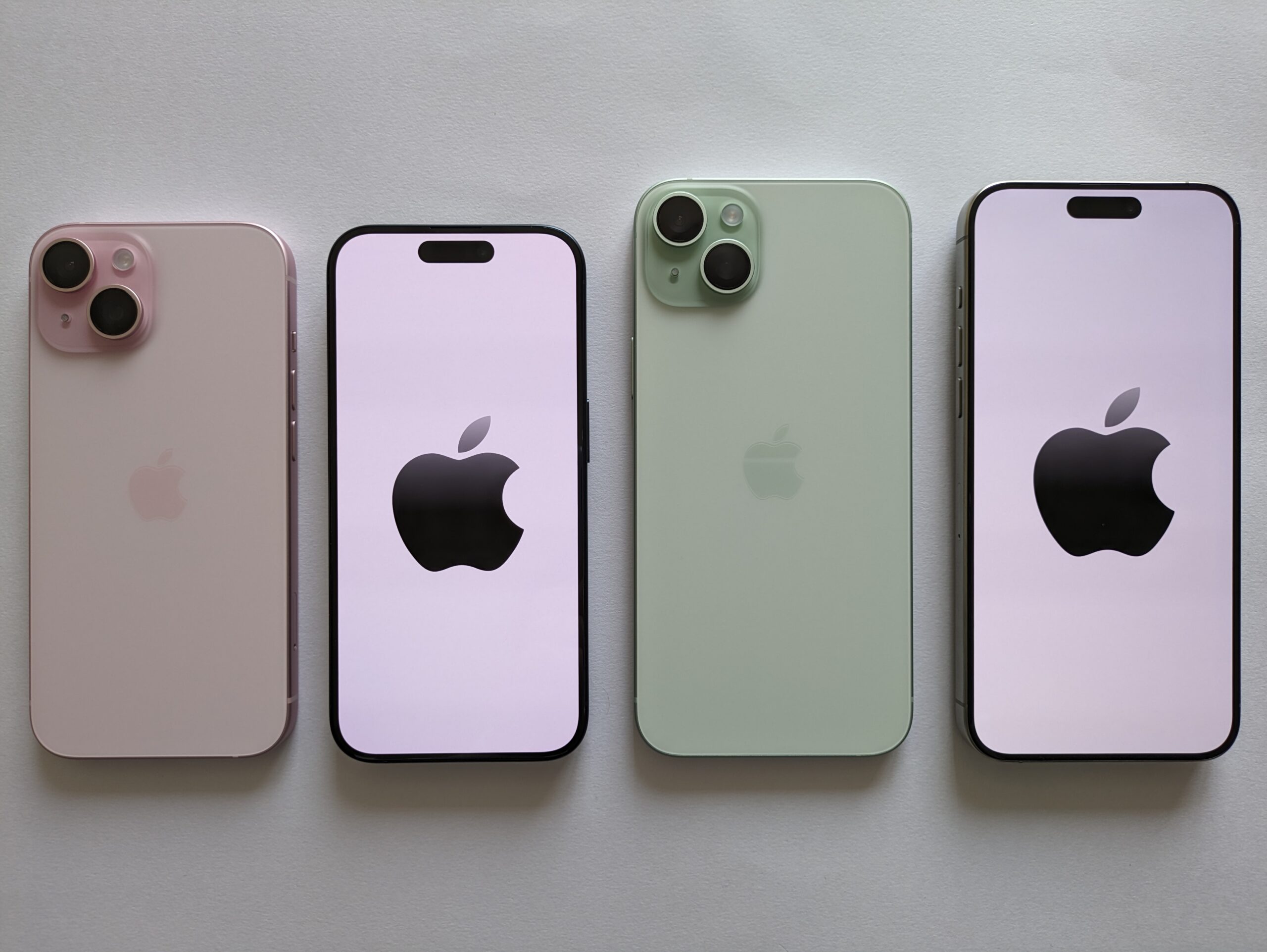 Celular IPhone Plus Verde ou Rosa - 256 GB de Armazenamento e 3 GB de Memória