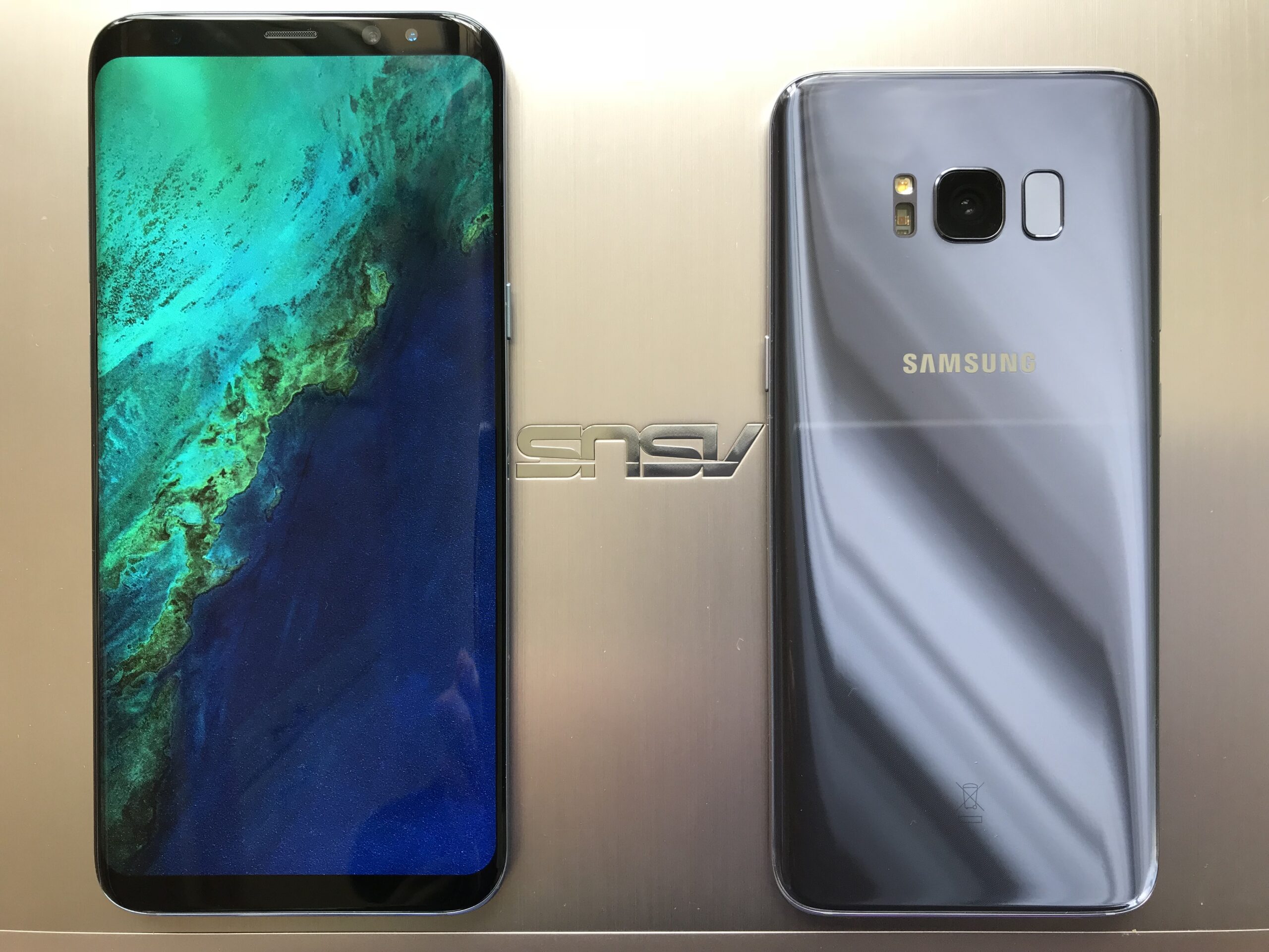 Celular Samsung Galaxy S Cinza - 8 GB de Memória e 128 GB de Armazenamento